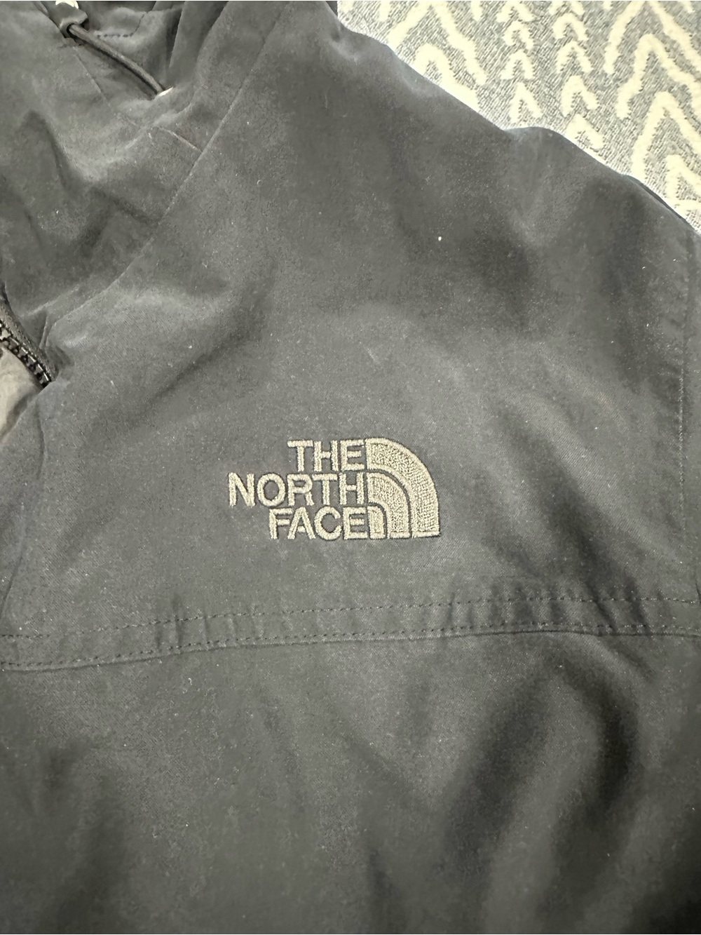 The North Face Black Hooded Rain Jacket - Picture 2 of 3